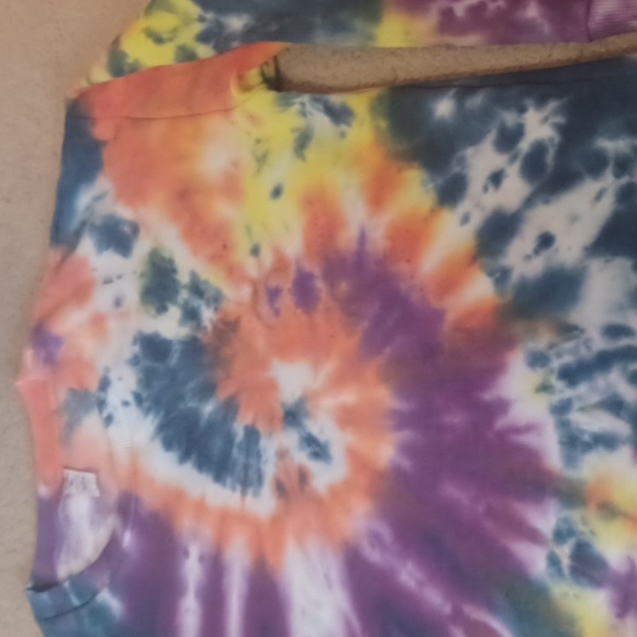 90 Degree By Reflex Handmade Tie-Dye Sweatshirt - Picture 9 of 13